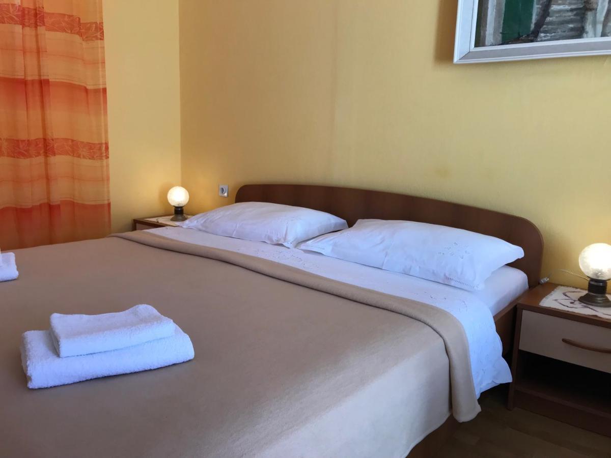 Summer Rooms Baska מראה חיצוני תמונה