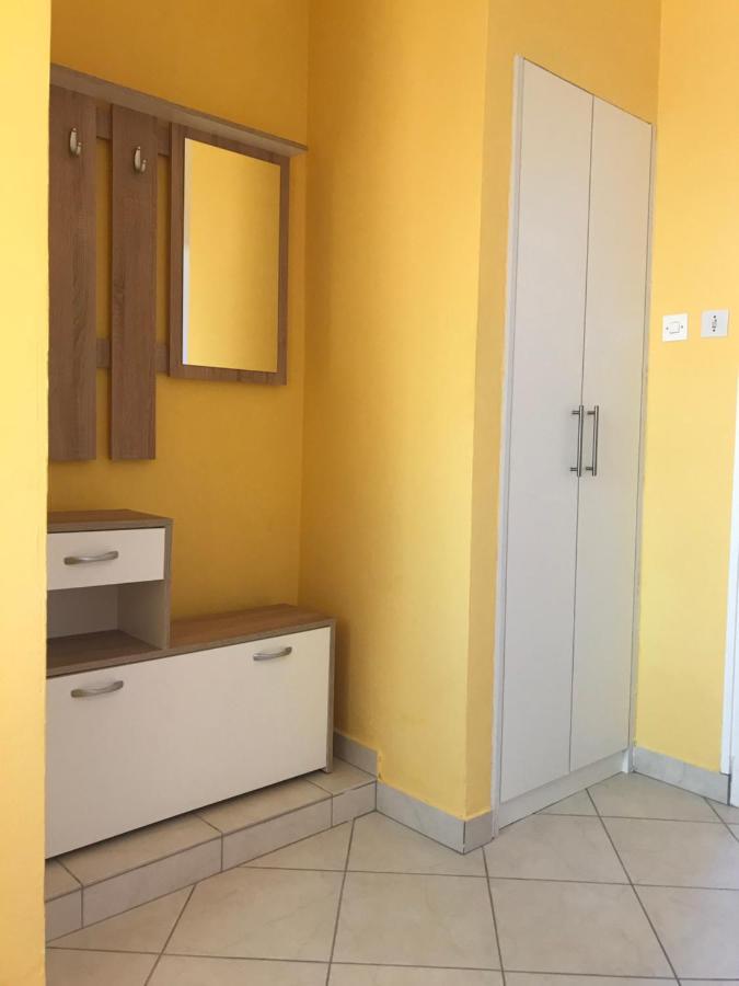 Summer Rooms Baska מראה חיצוני תמונה