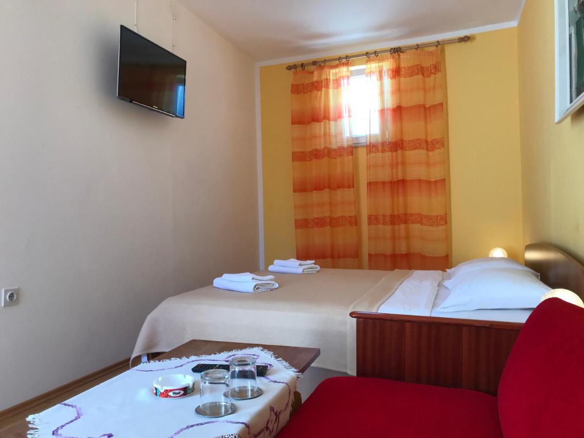 Summer Rooms Baska מראה חיצוני תמונה
