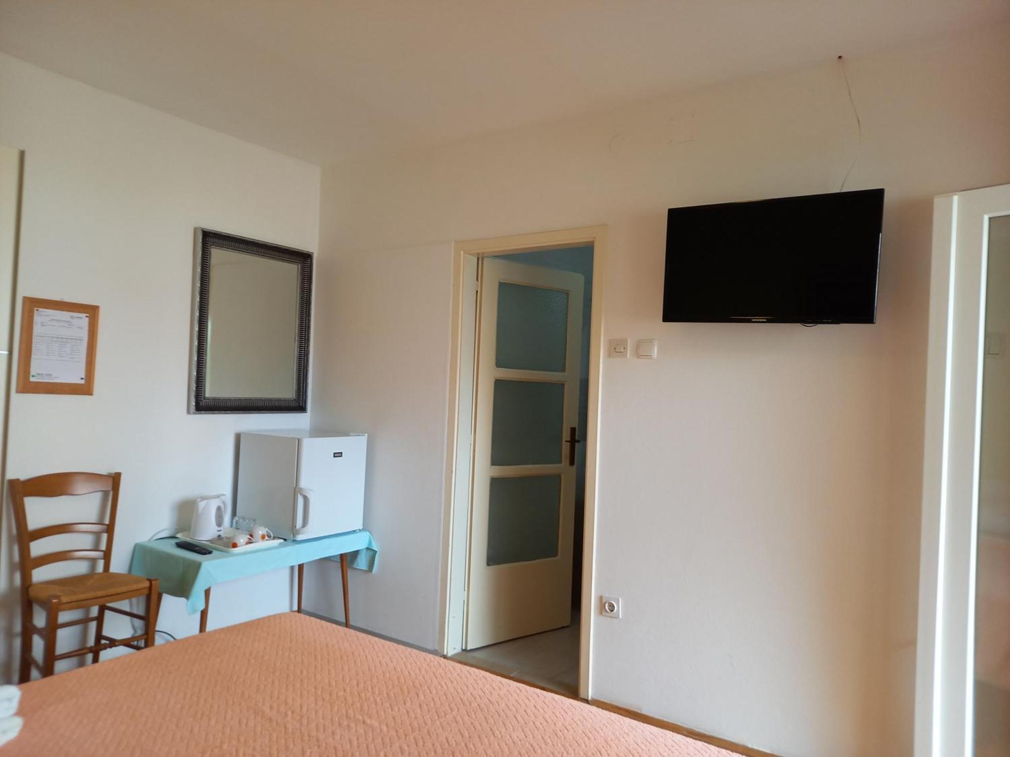 Summer Rooms Baska מראה חיצוני תמונה